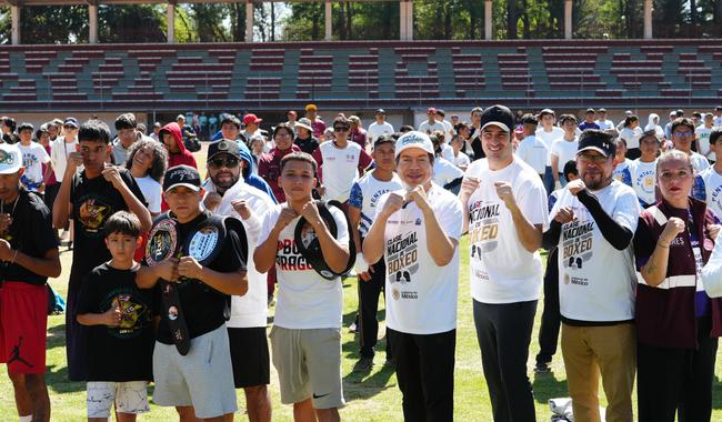 Encabeza titular de la SEP el primer entrenamiento rumbo a la Clase Nacional de Boxeo “Boxeando por La Paz”