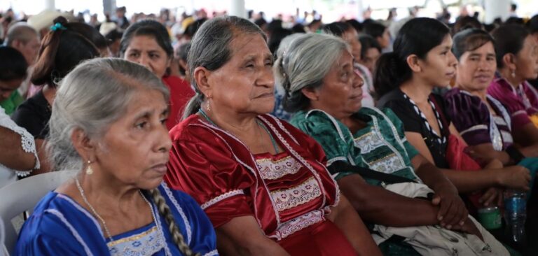 Programas sociales benefician a más de 2 millones de veracruzanos: Primer Informe