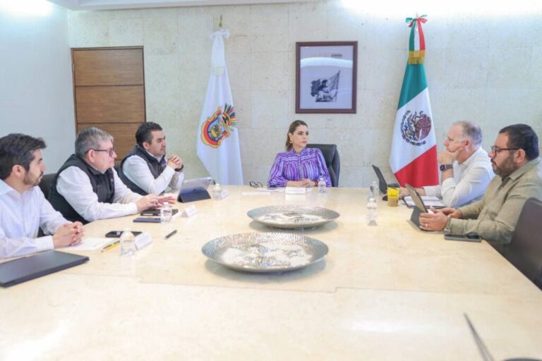 Se reúne la gobernadora Evelyn Salgado Pineda con el director de la Conagua para abordar proyectos estratégicos en Acapulco