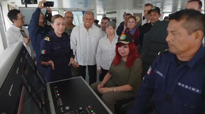 AVANZA EL DRAGADO DEL CANAL DE ACCESO AL PUERTO DE CARMEN: LA GOBERNADORA LAYDA SANSORES VISITÓ LA DRAGA MEIXUEIRO