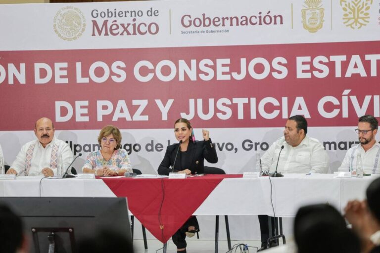 Instala Evelyn Salgado con Rocío Bárcena Consejos de Paz y Justicia Cívica en Guerrero