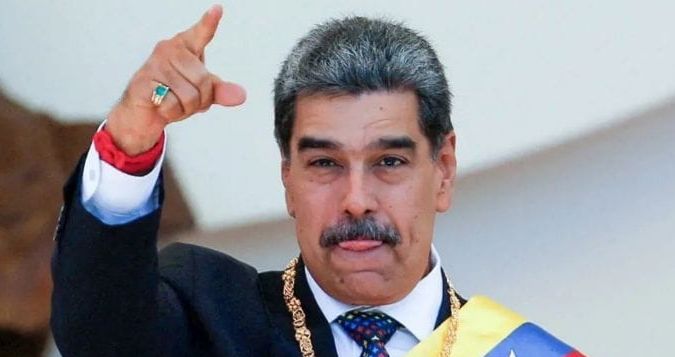 Bajo principio de soberanía, Sheinbaum apoya que Maduro use recursos de Venezuela para su defensa