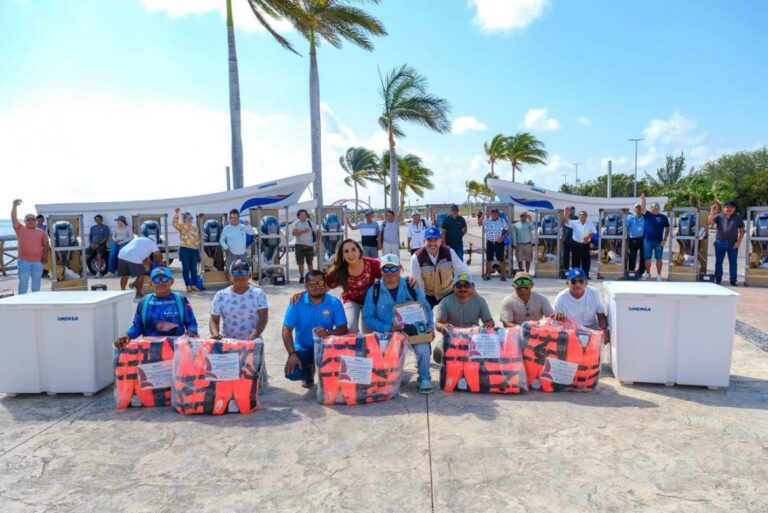 Mara Lezama entrega equipo pesquero por más de 8 mdp y anuncia reapertura de ventanilla de apoyos en SEDARPE