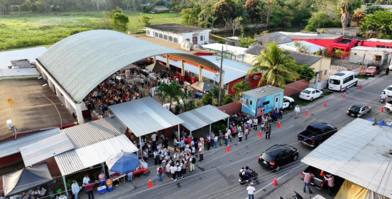 Crónica: Vecinos de San Lorenzo constatan en la Jornada de Atención que “el Gobernador sí puede, que hay recursos para trabajar y darnos una mejor calidad de vida”