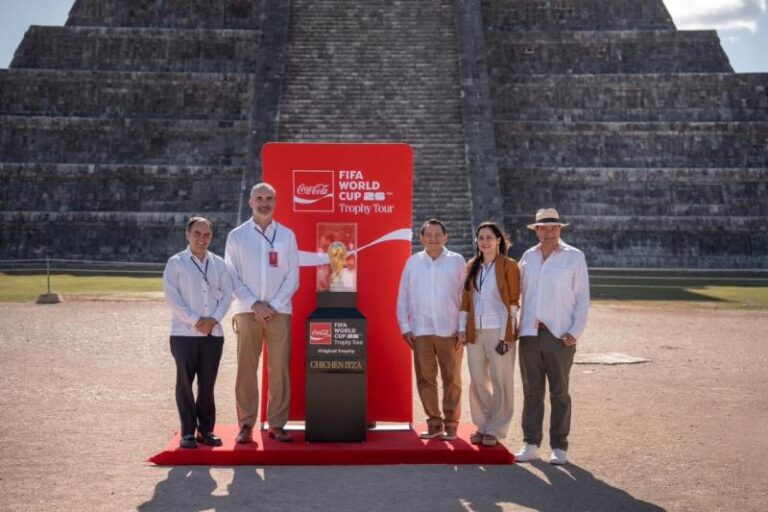 Yucatán recibe el Trofeo de la Copa Mundial de Fútbol FIFA 2026
