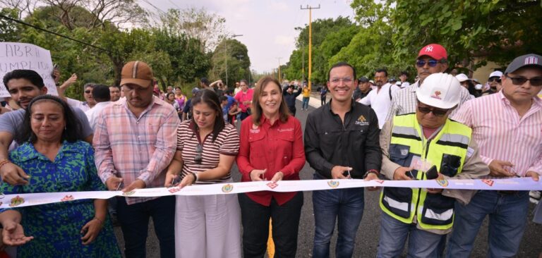 Rocío Nahle reivindica al sur con la entrega de 14 km del camino Las Choapas–El Paralelo