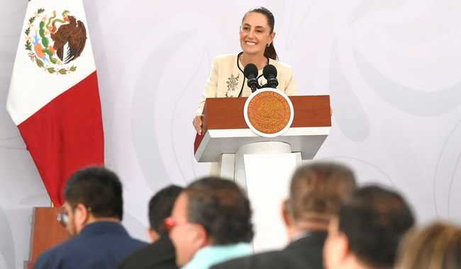 Entre 2025 y 2026, Colima recibirá una inversión histórica de más de 11 mil mdp para obras de infraestructura carretera y agua: Presidenta