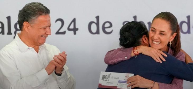 Sheinbaum entrega apoyos en Hidalgo y afirma: “gobierno y Pueblo van juntos”