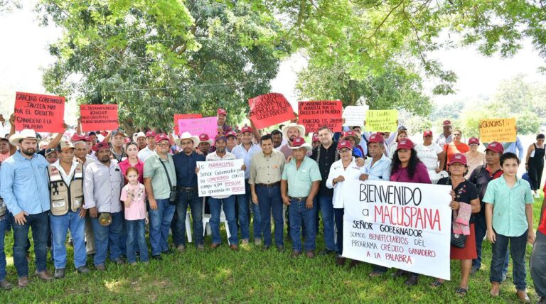 Se acabaron los privilegios, los recursos se manejan con honestidad y transparencia en la recuperación del campo tabasqueño: Javier May