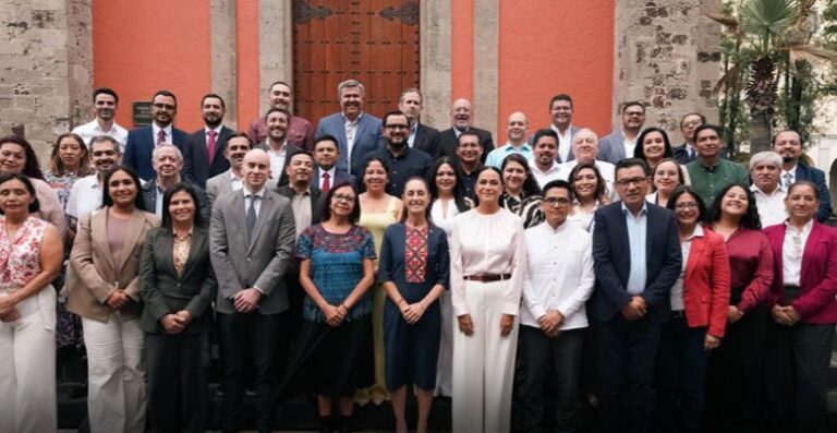 La Presidenta Sheinbaum reconoce a Ariadna Montiel y refuerza Bienestar con Leticia Ramírez