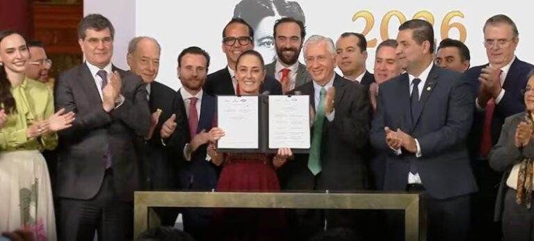 La Presidenta Sheinbaum firma acuerdo histórico para impulsar la industria siderúrgica mexicana