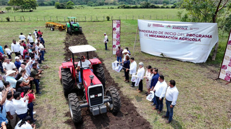 Crónica: Se acabó poner el diésel para que el tractor are los cultivos; Gobierno del Pueblo pone en marcha histórico programa de Mecanización Agrícola