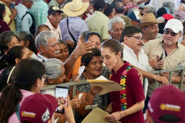Sheinbaum responde a críticos de Estados Unidos y cuestiona visita de Isabel Díaz Ayuso a México