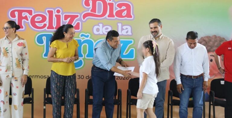 Celebra Javier May a la niñez y refrenda compromiso para impulsar el desarrollo de los menores durante convivencia con niñas, niños y adolescentes atendidos en centros asistenciales