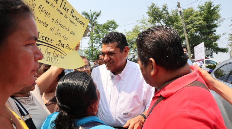 Anuncia Javier May programa de regularización de predios en la colonia José María Pino Suárez; “que estén seguros que nadie los va a despojar de su patrimonio”