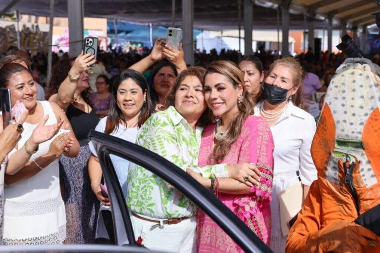 Evelyn Salgado reconoce la entrega y fortaleza de las madres trabajadoras del gobierno de Guerrero