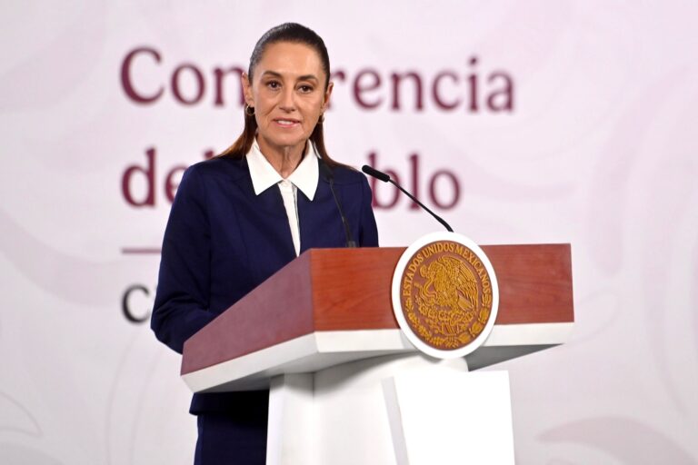 La Presidenta Claudia Sheinbaum rechaza acusaciones contra consulados mexicanos en EE.UU.: «Los consulados protegen mexicanos, no hacen política”