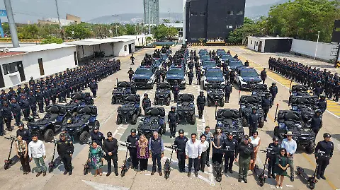 Eduardo Ramírez refuerza seguridad en Tuxtla con entrega de patrullas