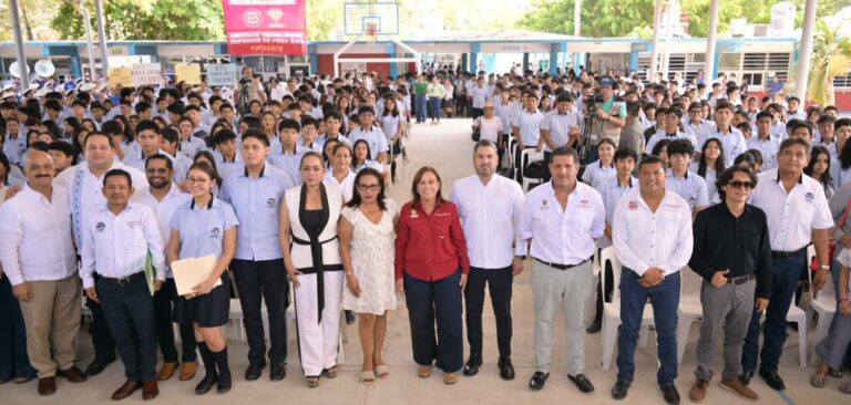 Los jóvenes deben estar en las aulas; Gobernadora entrega infraestructura educativa