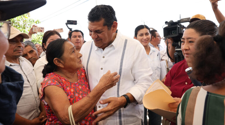 Sigue Gobierno de Javier May respondiendo a la zona Yokot’an de Centro; mandatario entrega y pone en marcha más infraestructura en Tamulté de las Sabanas