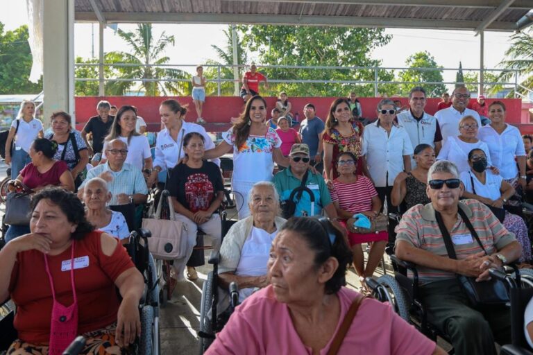 Mara Lezama fortalece el bienestar social con entrega de sillas de ruedas y apoyos funcionales en Chetumal