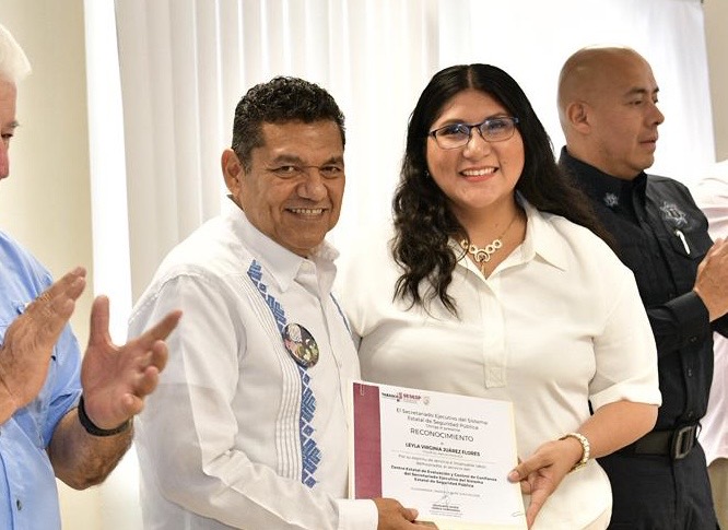 Recibe Javier May acreditación del C-3; significa que vamos en el camino correcto para garantizar seguridad a las y los tabasqueños, destaca