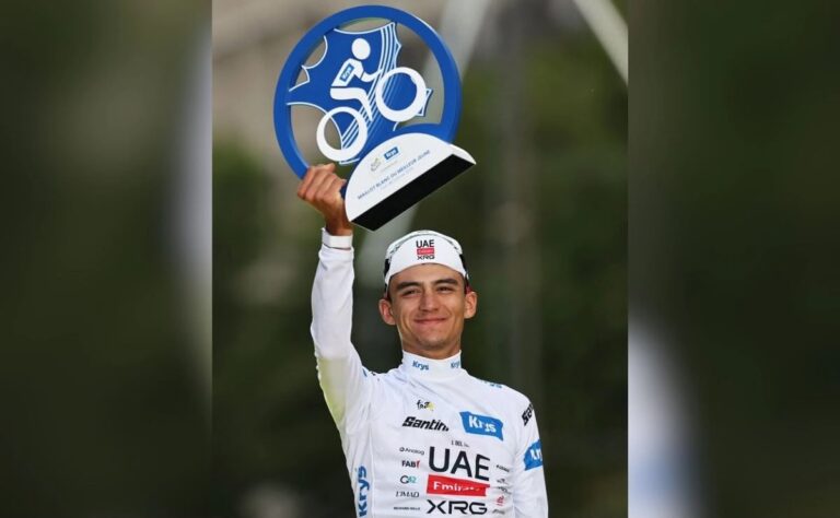 Sheinbaum, dispuesta a recibir a Isaac del Toro, quien ganó tercer lugar en el Tour de Francia