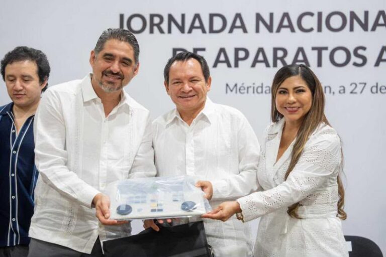 El bienestar es autonomía: Renacimiento Maya entrega apoyos auditivos